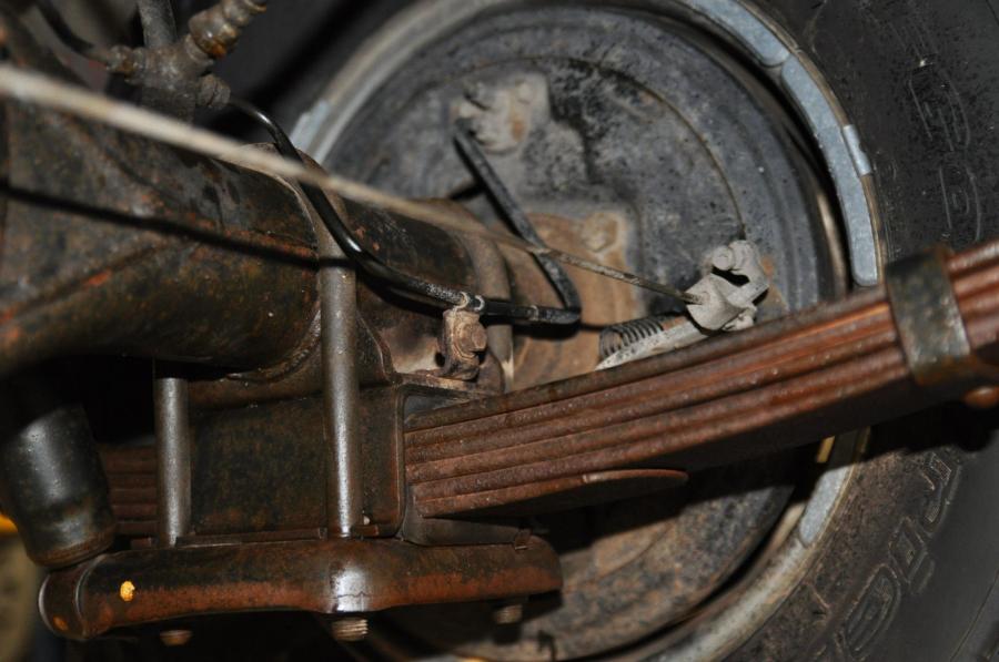 Детали экстерьера Toyota Land Cruiser 60 (FJ60) 1984 года  (NA) (фото 237 из 251)
